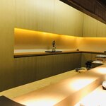 神楽坂 石かわ - インテリア　カウンター席