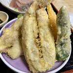 大漁 - 魚の天ぷらが肉厚