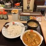 松屋 - ごろごろチキンのバターチキンカレー（過去の写真）