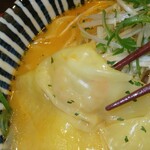めんや薫寿 - 海老ワンタン麺の海老ワンタン(R1.12.4撮影)