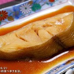 民宿　石橋 - 厚切りカレイ、ふっくら煮上がって酒にも飯にもあう