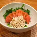 とり喜 - とり喜サラダがセットに！