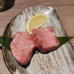 北条焼肉センター - 牛タン特上980円税別