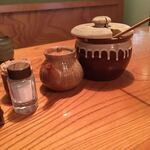 とんかつ かつせい - 卓上調味料