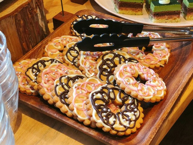 スイーツ カフェ ドラジェ Sweets Cafe Drage 長浜 ケーキ 食べログ