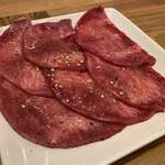 炭火焼肉バル AGITO HIRAO - 