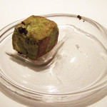 フロリレージュ - 四角いグリーンオリーブのアミューズ