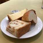 洋食グリル木村家 - ふかふかのパン