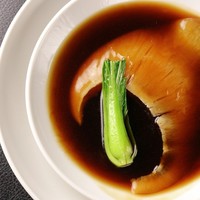 フカヒレの姿煮込み