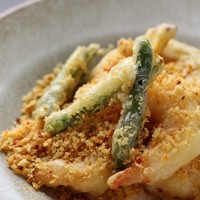 海老のクリスピーガーリック炒め