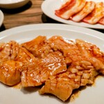 焼肉 ジャンボ - 