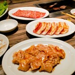 焼肉 ジャンボ - 