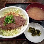 中村商店 - ハンバーグ丼