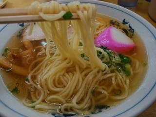 歌町 - 麺とスープのバランスがいい