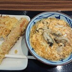 丸亀製麺 - ■牡蠣づくし玉子あんかけ(並) 690円(内税)/えのき天 130円(内税)/ちくわ天 120円(内税)■ 