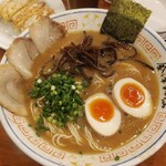 金澤濃厚豚骨ラーメン 神仙 - 