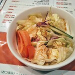 Mr.シェフ - サラダ！レタスの芯で苦い！細かく刻んで欲しいね。