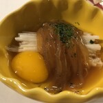 Itamaegokoro Kikuura - 先付　白魚の和え物