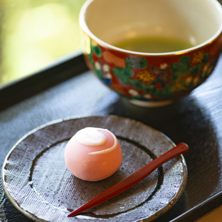 加賀藩御用菓子司 森八_0