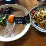 佐賀ラーメン 喰道楽 - 