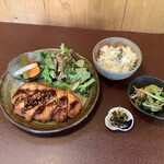 ジャム cafe 可鈴 - 【週替わりランチ(1,050円)】お料理が出揃いました。