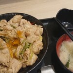 伝説のすた丼屋 - 