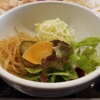 みやび 六本木店 - サラダ　　和牛ホルモンランチ　1,100円