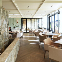 COLONIAL BEACH 横浜ハンマーヘッド - 