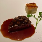 ラ メゾン ヒトトキ - 特選黒毛和牛フィレ肉のステーキ 赤ワインソースバンリュージュ ポテトのグラタン