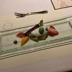 ラ メゾン ヒトトキ - 抹茶のシフォンケーキ、キーウイ、イチゴマンゴー他クリスマスデザート