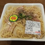 ディオ - 舞茸とベーコンの和風サラダ(税抜)184円→147円　(2019.12.23)