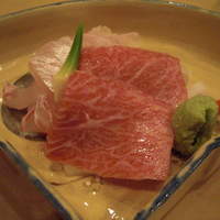 祇園にしむら - 本鮪トロ、鯛、鯛昆布〆の三種盛の造り。　