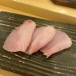 割烹 一楓 - 新鮮な鰤　脂がのっています。