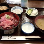 魚喜代 - まぐろづけ丼(1000円)
