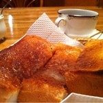 ぽこ・あ・ぽこ - トースト