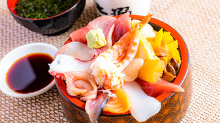 Sushi nanakarage - ランチちらし大盛