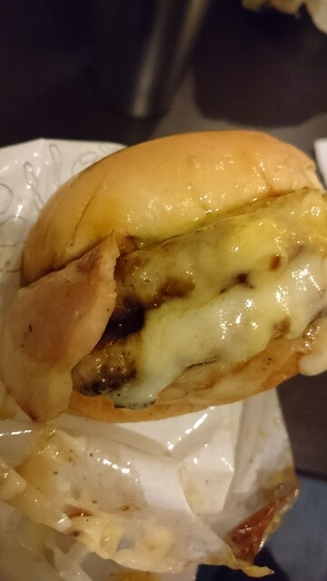 我が家のハンバーガーはモス By カトq モスバーガー カインズホーム垂水店 名谷 ハンバーガー 食べログ