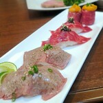 中野坂上焼肉 ブルズ亭 - 肉寿司