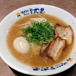 濃厚煮干しラーメン 麺屋 弍星 - 全体写真