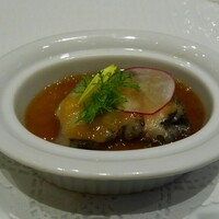 レスプリ ドゥ クゥー ドゥ フランス - 聖夜の始まり やわらかくブレゼしたアワビ
                    里芋とアワビのムースと共に