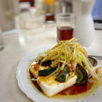 隆翔 - ピータン豆腐