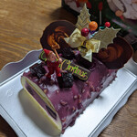 122327638 - 『フロマージュ・カシス　12cm 』　2,500円 ＋ tax