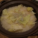 まごわやさしい - 春キャベツと新生姜のシラスご飯「土鍋炊き」