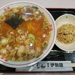 葛飾 伊勢屋 - チャーハンセット 700円