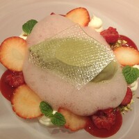 Restaurant COCON (鎌倉古今) - ベリーとピスタチオ