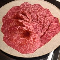 焼肉うしごろ 銀座並木通り店 - シンシン(左)・リブ芯(右)