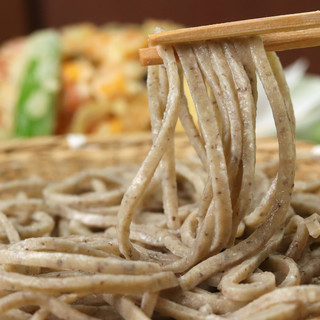 医食同源。江戸食文化を今に伝える、玄蕎麦100％の【お蕎麦】