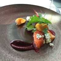 ブリーズ オブ トウキョウ - サーモンの前菜