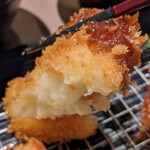 Shinjuku Saboten - [料理] かにクリームコロッケ 切り口のアップ♪ｗ