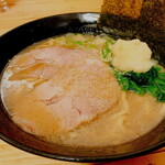 武蔵家 - 「豚骨醤油らーめん（750円）」